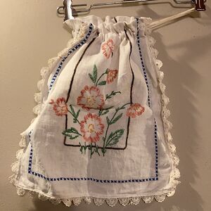 Embroidered Clutch 